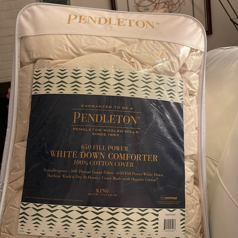 New Pendleton king 650 full power white down comforter